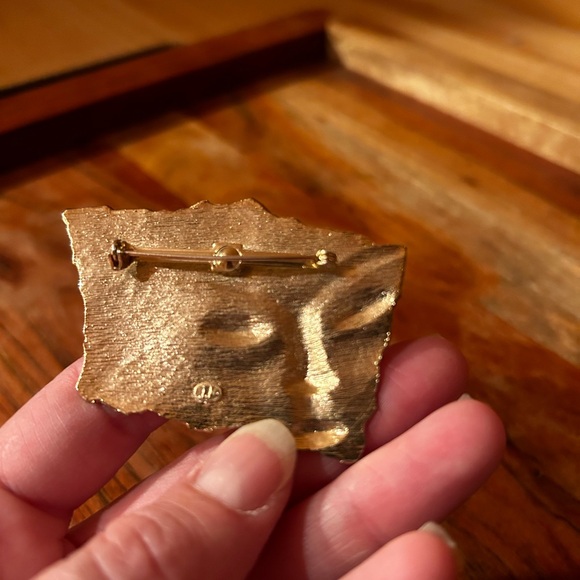 Cute 1980’s brooch - Picture 3 of 4